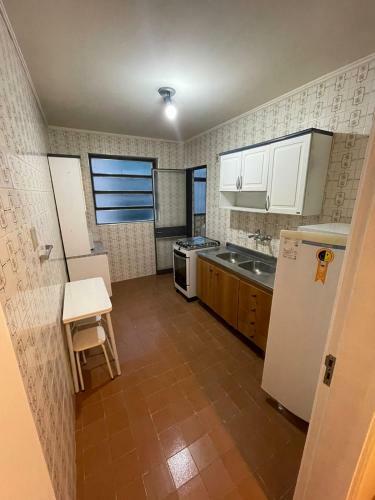 Amplo Apartamento C/ Suite