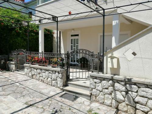 Apartamentos Lina At The Best
