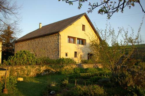 Gites Vall�e D'ossau - Les Jardins Du Cot