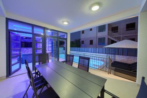Luxury Vall Apartment