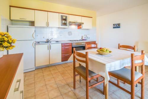 Apartments Ana S
