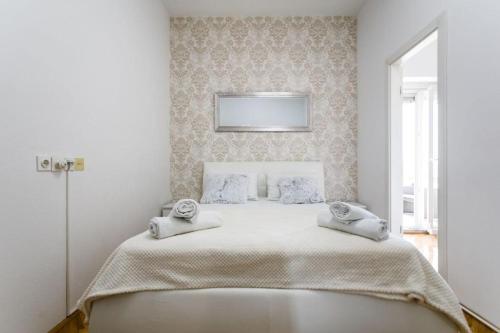 Apartments With A Parking Space Krk - 17897
