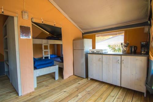 Easyatent Safaritent Comfort Camping Krk