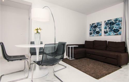 Amazing Home In Krk With 8 Bedrooms