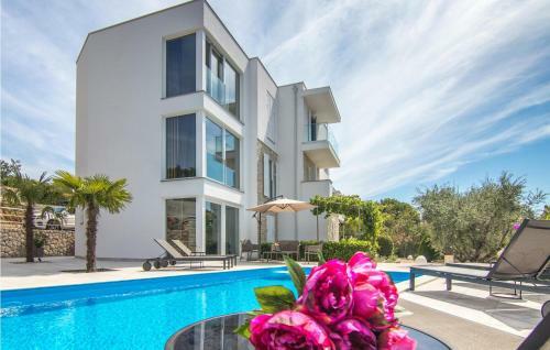 Amazing Home In Krk With 8 Bedrooms