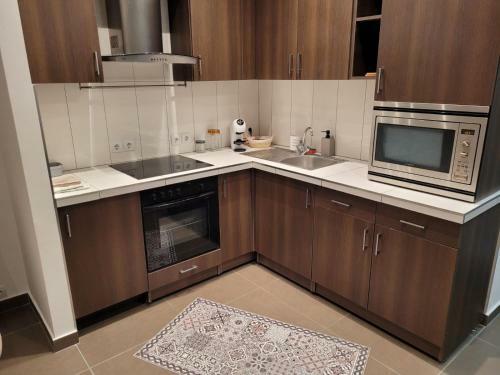 Lovely Apartment With Free Parking