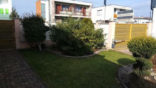 �denkert Apartmanh�z