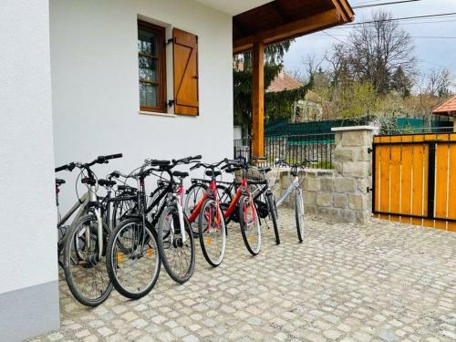 Villa D�me's Point