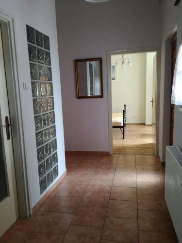 Hanga Apartman, K?szeg