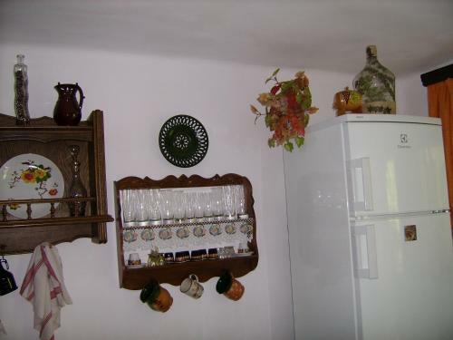Gy�ngyi Vend�gh�z