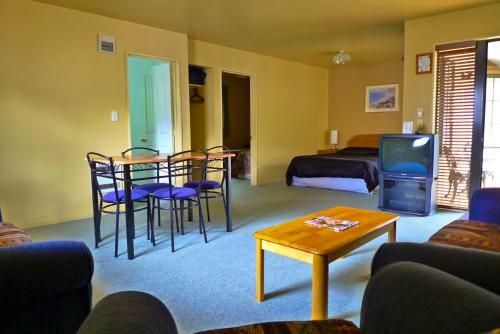 Glenalvon Lodge Motel
