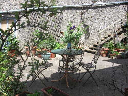 Bed & Breakfast Chambres Et Table D'h�tes Ancien Hotel Du Larzac