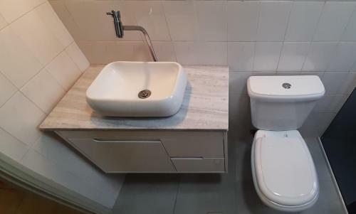 Apartamento Excelente Local - Praia Da Guilhermina, Com Tudo Pr�ximo