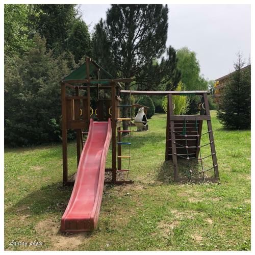 �va Apartman, Helikon-liget