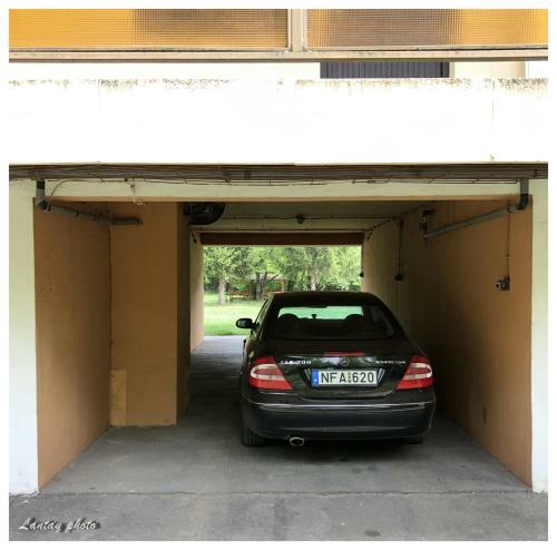 �va Apartman, Helikon-liget