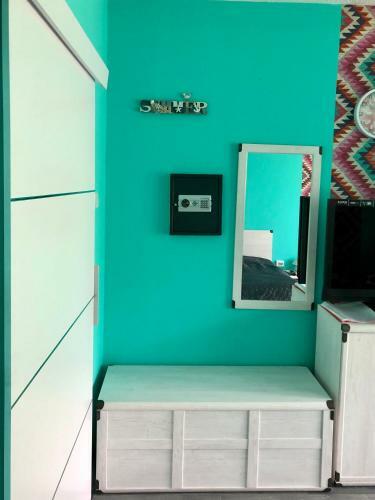 �va Apartman, Helikon-liget