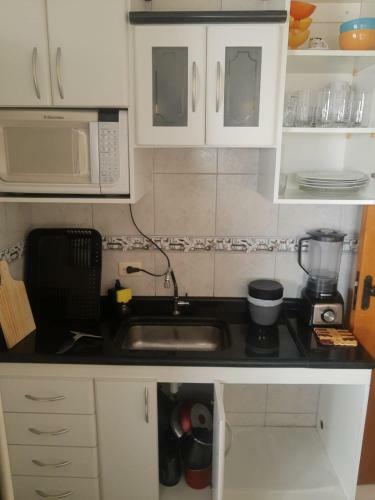 Apartamento Condom�nio Frente Mar