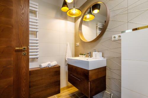 Royal Cafe Apartman