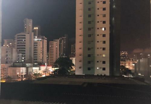 Lindo Apartamento Com Varanda � 150m - Praia de Boa Viagem