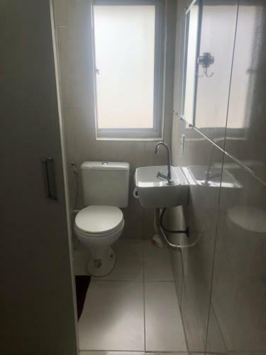 Lindo Apartamento Com Varanda � 150m - Praia de Boa Viagem
