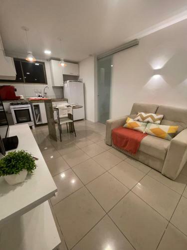 Apartamento Lindo Flat Em Boa Viagem, Rec�m Reformado E Perto Da Praia