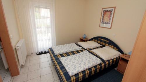 Lena Apartman