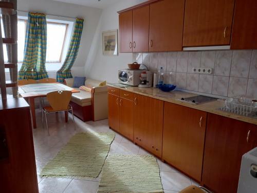 Apartamento T� Var�zs