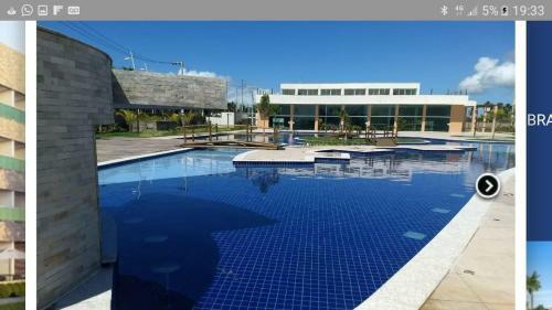 Apartamento Muro Alto Condom�nio Clube