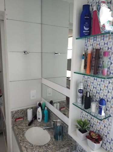 Apartamento Muro Alto Condom�nio Clube
