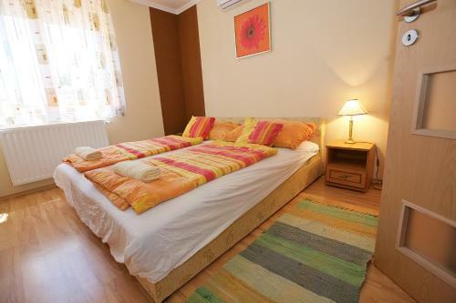 Zoli Apartmanok-br�dy 51-53
