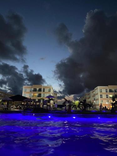 Apartamento Muro Alto Condom�nio Clube