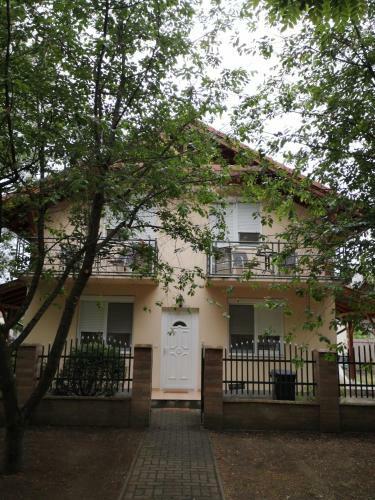 Blanka Apartman H�z