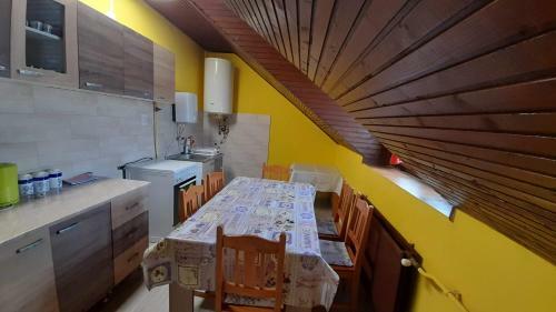 Hostal Centrum Apartman