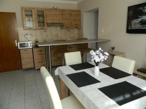 Sezlon Apartman