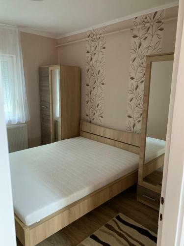 E�tv�s Vend�gh�z