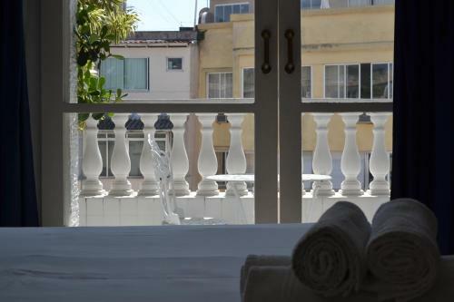 Roxy Apartments