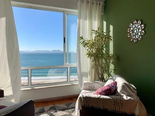 Copacabana Sea View Apartament