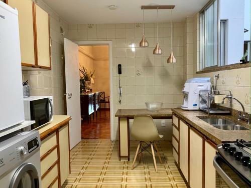Copacabana Sea View Apartament