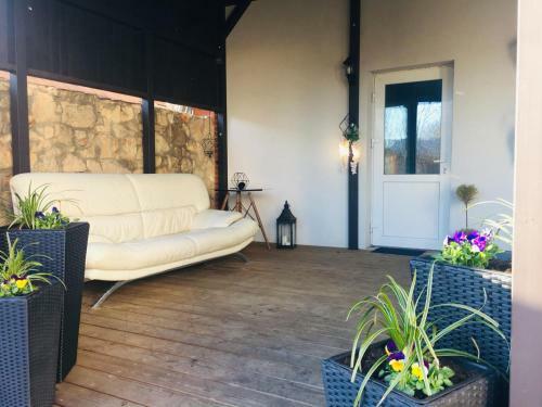 Garden View Home