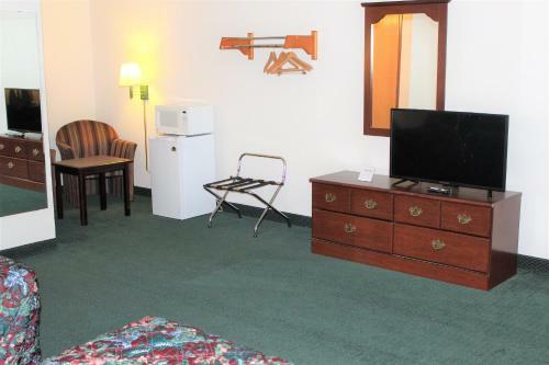 Hotel Cumberland Inn And Suites