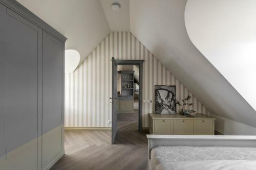 City Entrance Apartment