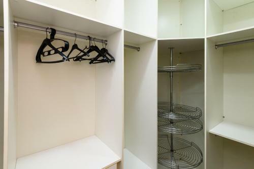 Apartamento Cavirio Bt101 - Conforto E Tranquilidade No Cora��o de Ipanema