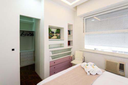 Apartamento Cavirio Bt101 - Conforto E Tranquilidade No Cora��o de Ipanema