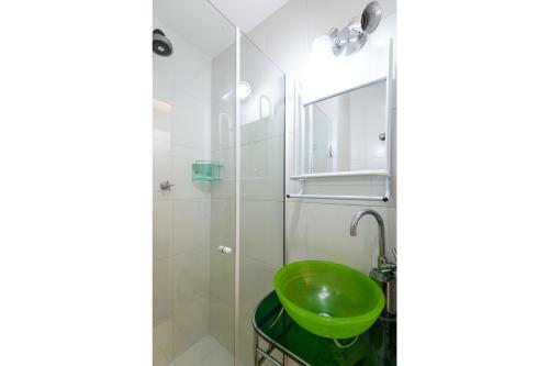 Apartamento Cavirio Bt101 - Conforto E Tranquilidade No Cora��o de Ipanema