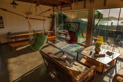 Hostal Casa 48 Guesthouse