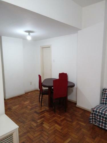 Apartamento Copacabana Uma Quadra Da Praia