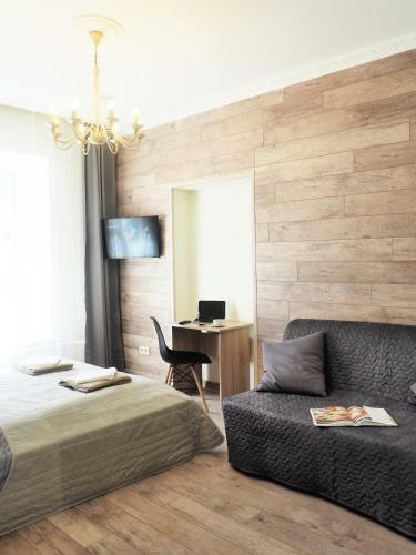 Emi Apartment