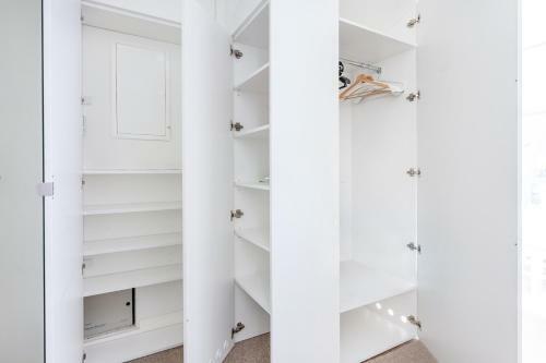 3 Bedroom Apartment 24h Self Check In, Free Parking, Ac, Fireplace