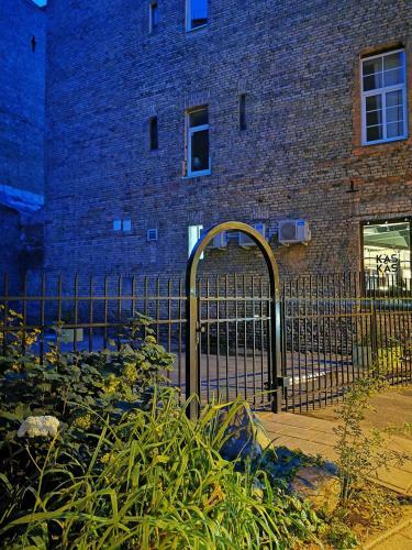 Old Town Basement Apartments