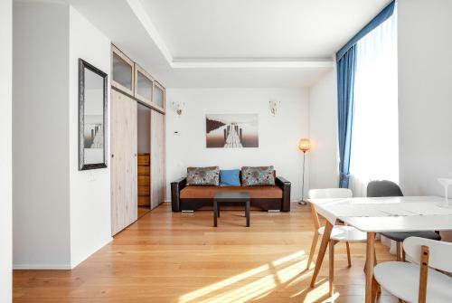 Comfy Apartment 1 Bedr By Reside Baltic